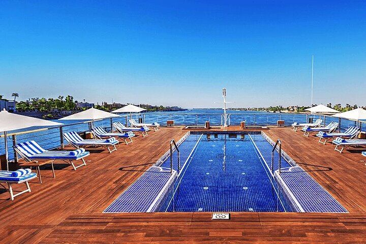 3 Night Nile Cruise from Luxor to Aswan with Sunrise Hot Air Balloon Ride