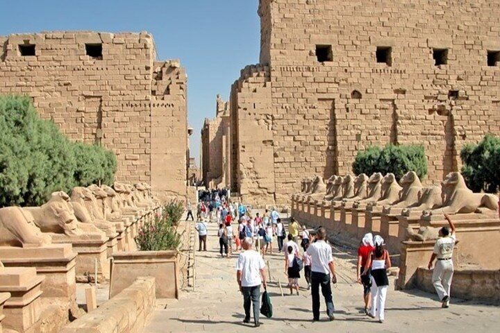 3 Night Nile Cruise from Luxor to Aswan with Sunrise Hot Air Balloon Ride