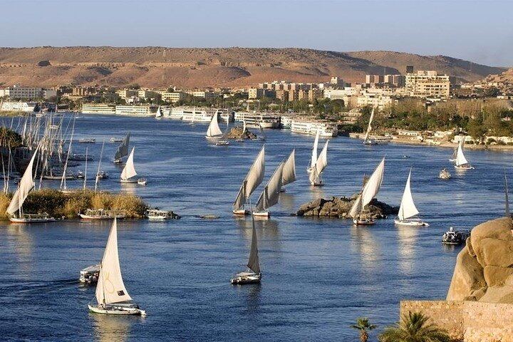 3 Night Nile Cruise from Luxor to Aswan with Sunrise Hot Air Balloon Ride