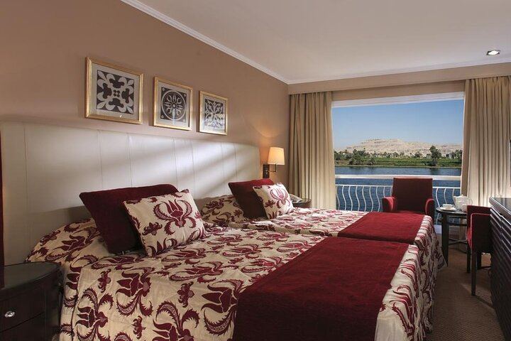 3 Night Nile Cruise from Luxor to Aswan with Sunrise Hot Air Balloon Ride