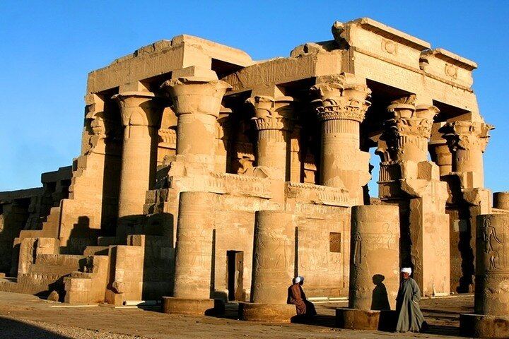 3 Night Nile Cruise from Luxor to Aswan with Sunrise Hot Air Balloon Ride