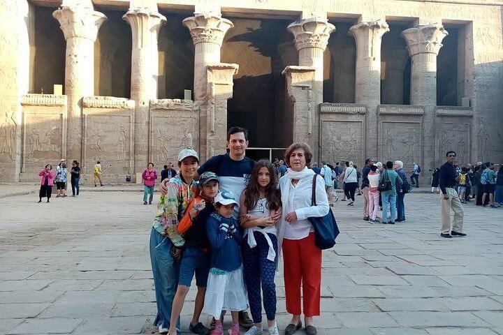 4-day Nile Cruise: Aswan to Luxor, Abu Simbel, Balloon