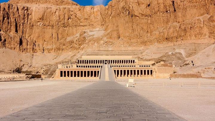 4 nights Luxor to Aswan Nile Cruise with Abu Simbel & Air Balloon