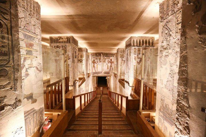 4 nights Luxor to Aswan Nile Cruise with Abu Simbel & Air Balloon