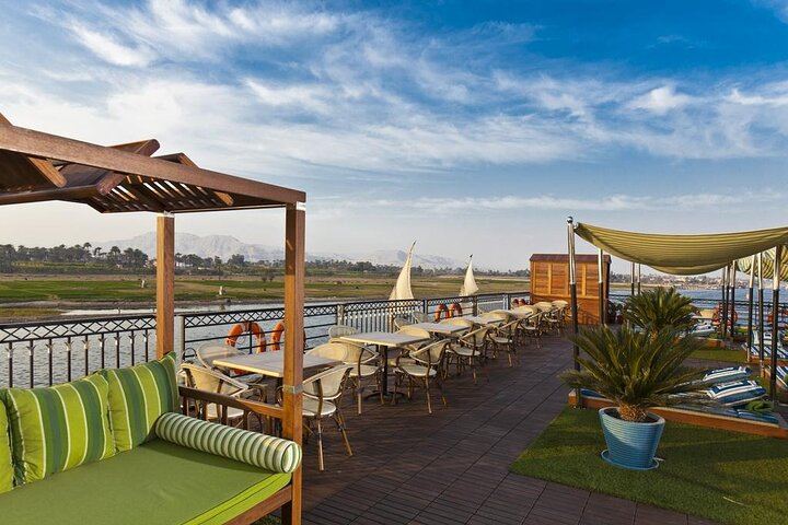 5-Day Luxor and Aswan Nile Cruise with Abu Simbel and Hot Air Balloon