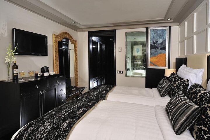 5-Day Luxor and Aswan Nile Cruise with Abu Simbel and Hot Air Balloon