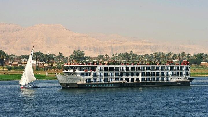 5-Day Luxor and Aswan Nile Cruise with Abu Simbel and Hot Air Balloon