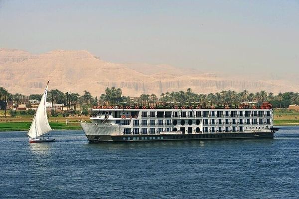 5 Day Nile Cruise Luxor to Aswan, Balloon, Fees Included