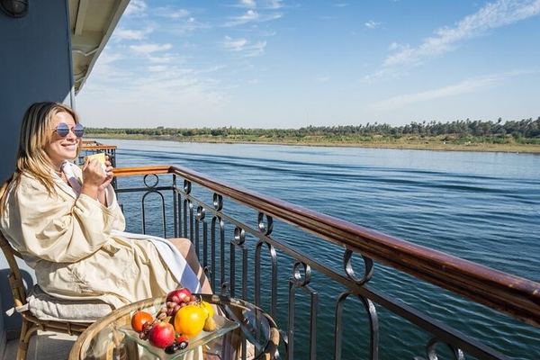 Crucero por el Nilo, de Luxor a Asuán, paseo en globo, Abu Simbel. Último día