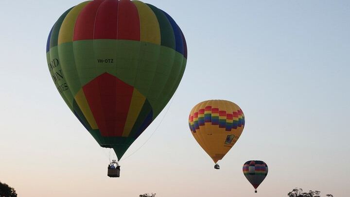 Avon Valley Hot Air Balloon Flight with Breakfast