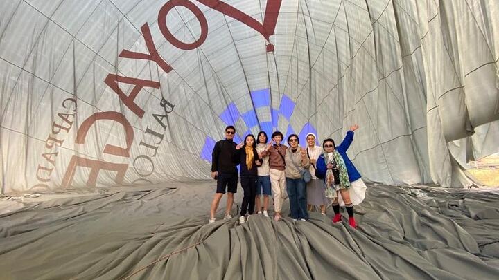 Balloon flight at sunrise in Segovia
