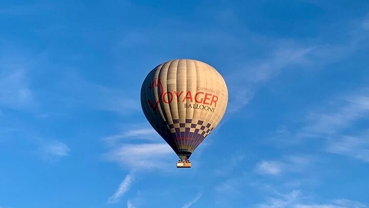 Balloon flight at sunrise in Segovia