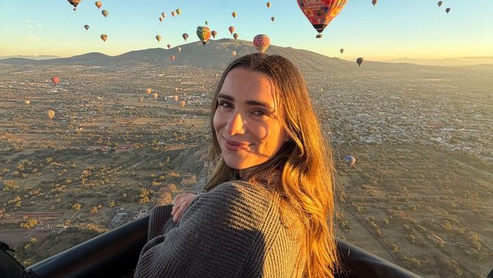 Balloon flight + Grotto breakfast + Pyramids tour from Mexico City