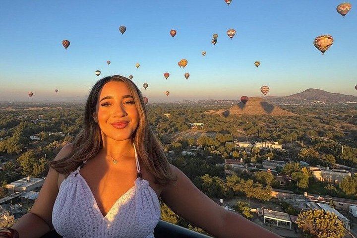 Balloon Flight | Pick up CDMX | Breakfast in Cave | Pyramids