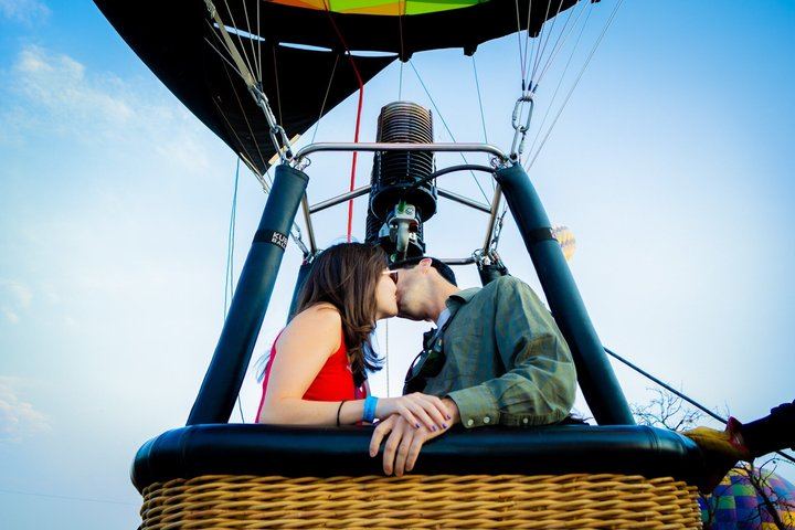 Balloon flight with breakfast in Cave and Pyramids tour from CDMX