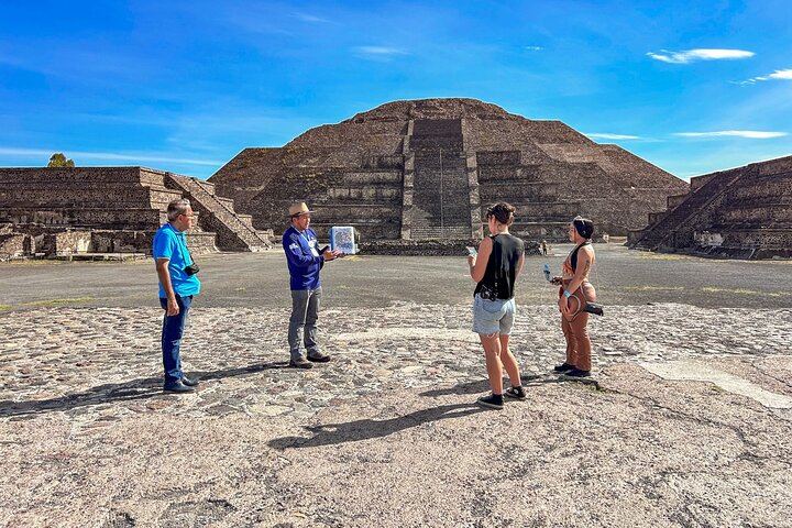 Balloon Flight with Teotihuacan & Guadalupe Shrine Full day Tour