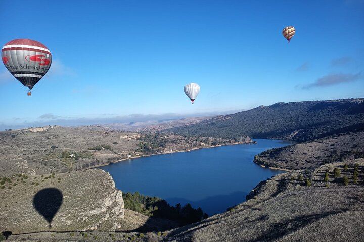 Balloon ride in Segovia with optional transportation from Madrid