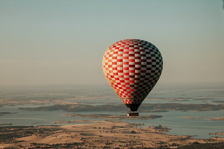 Balloon Ride with Champagne Toast from Monsaraz