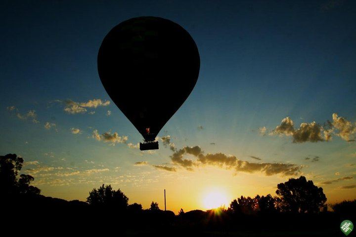 Balloon Ride with Complimentary Drink from Coruche