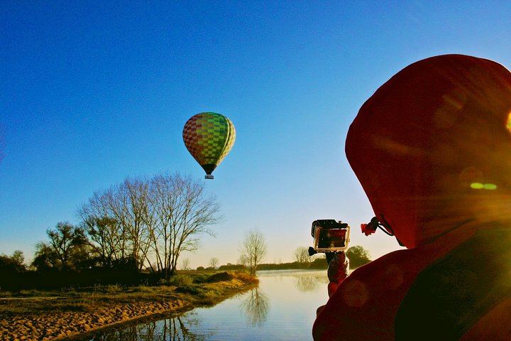 Balloon Ride with Complimentary Drink from Coruche