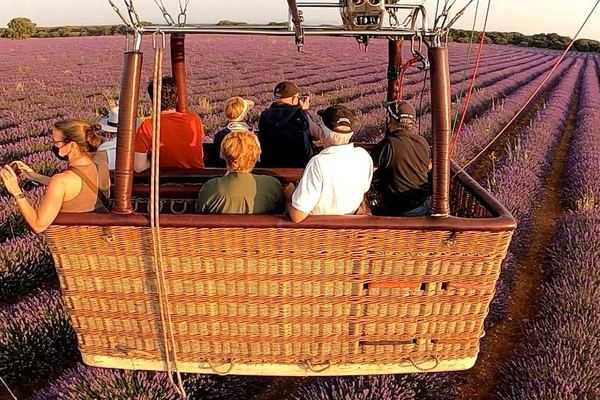 Vuelo en globo aerostático sobre los campos de lavanda de Brihuega