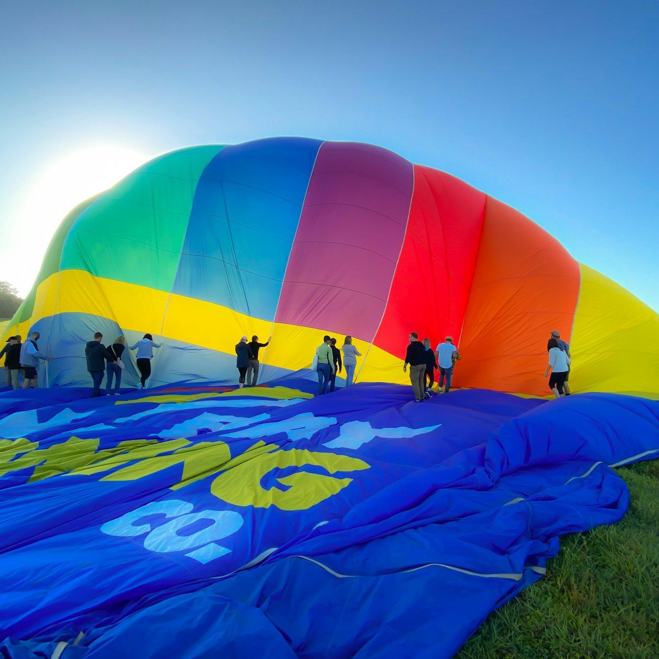 Byron Bay Sunrise Hot Air Balloon Flight with Breakfast
