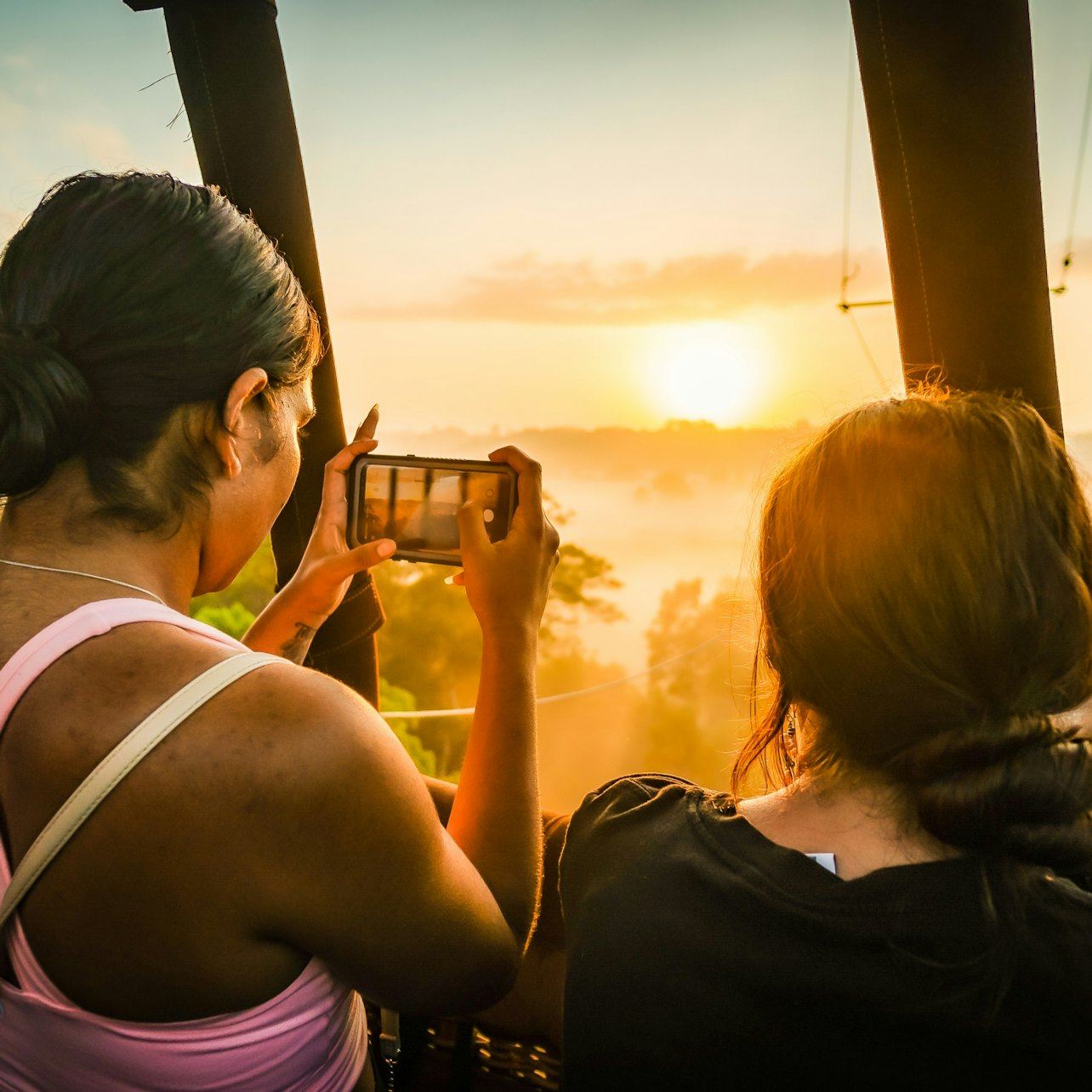 Byron Bay Sunrise Hot Air Balloon Flight with Breakfast