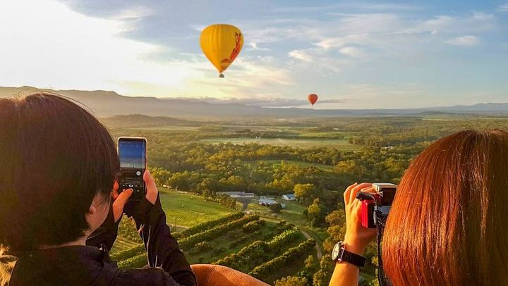 Cairns Classic Hot Air Balloon Ochre