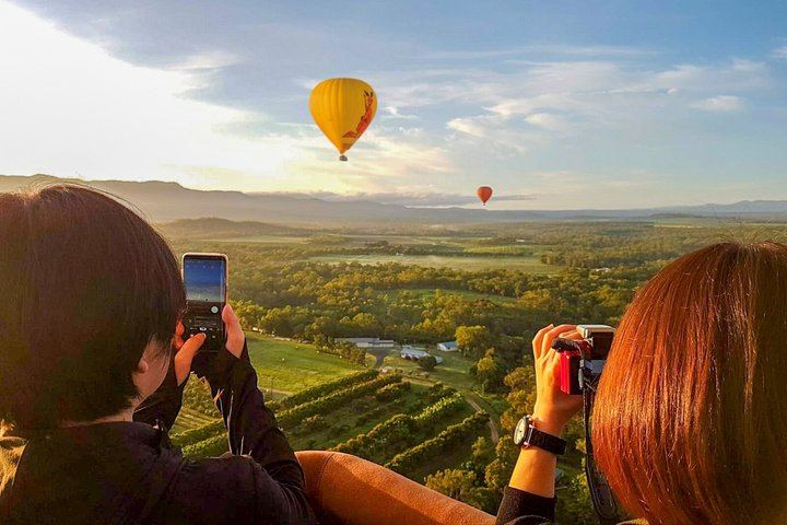 Cairns Classic Hot Air Balloon Ochre