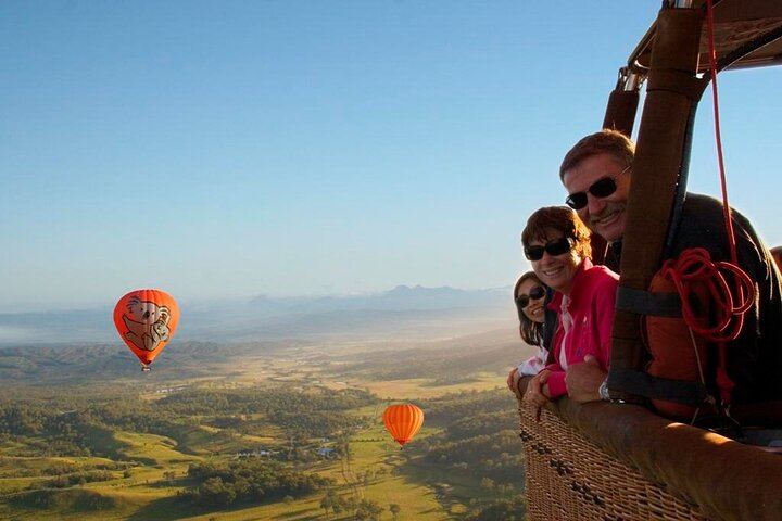Cairns Classic Hot Air Balloon Ochre