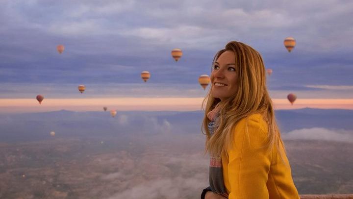 Cappadoce : montgolfières au-dessus des églises creusées dans la roche (4/11)