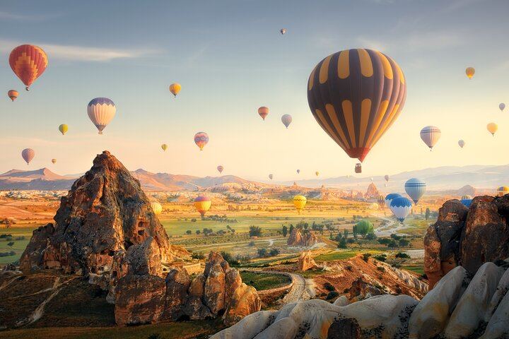 Cappadocia Deluxe Sunrise Balloon Flight from Goreme with Light Breakfast (5/5)