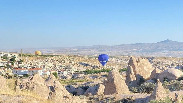 Cappadocia Hot Air Balloon Flight ( Cat Valley )