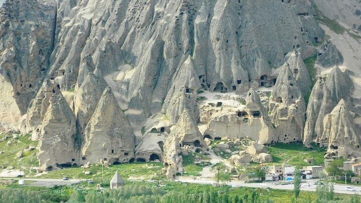 Cappadocia Red Tour: Private Car and Licensed Guide