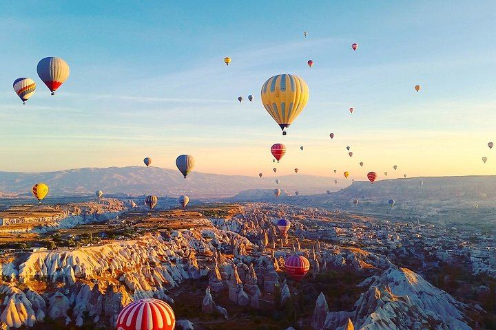Cappadocia Sunrise Balloon Flight with Hotel Pickup and Light Breakfast (5/6)