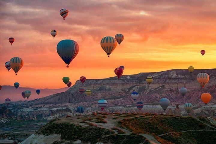 Cappadocia Sunrise Hot Air Balloon Flight with Hotel Pickup