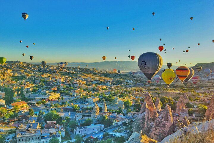 Cappadocia Sunrise Hot Air Balloon Flight with Hotel Pickup