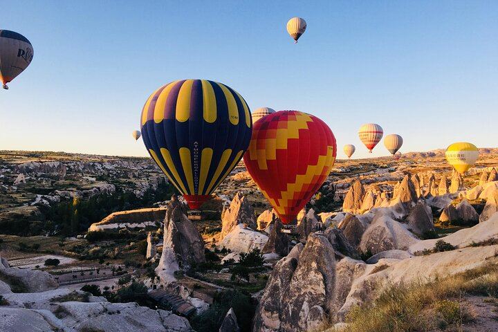 Cappadocia Sunrise Hot Air Balloon Flight with Hotel Pickup