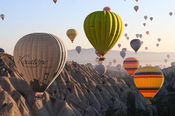 Cappadocia Sunrise Balloon Flight with Hotel Pickup