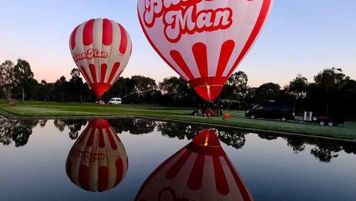 Chilly winter mornings are perfect for a balloon flight.