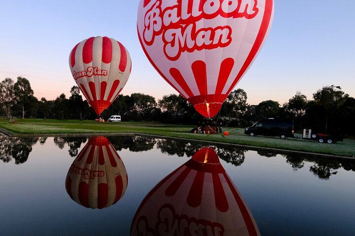 Chilly winter mornings are perfect for a balloon flight.
