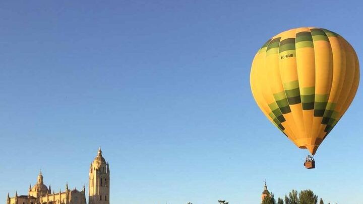 Discover why a Hot Air Balloon flight over Segovia is considered one of the best Balloon flights in the world
