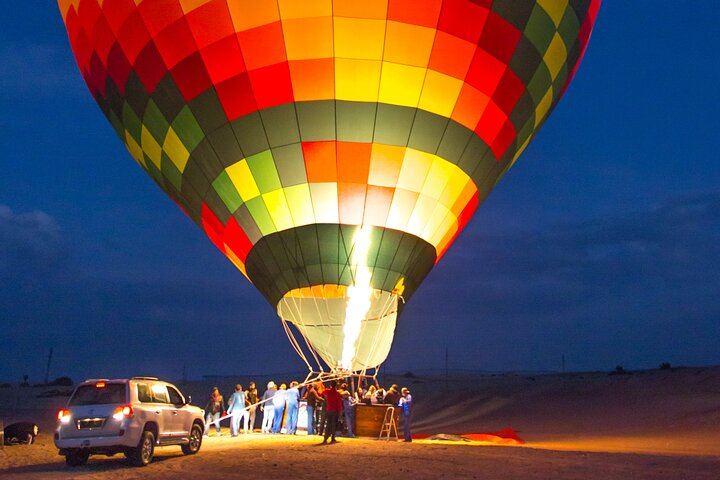 Dubai Balloon Ride and Breakfast, Camel, Falconry and Transfers