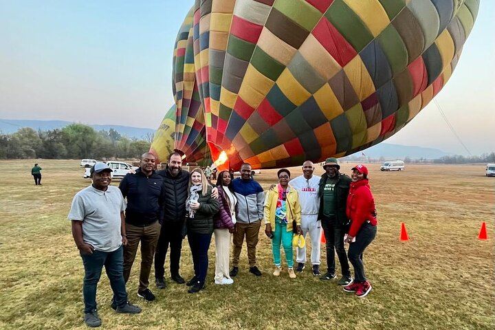 Early Morning Balloon Safari with Breakfast from Magaliesburg