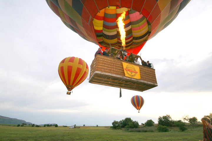 Early Morning Balloon Safari with Breakfast from Magaliesburg