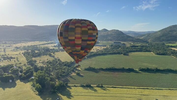 Early Morning Balloon Safari with Breakfast from Magaliesburg