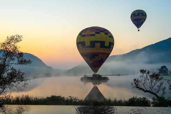 Exclusive Safari Balloon Flight for Two over the Game Reserve
