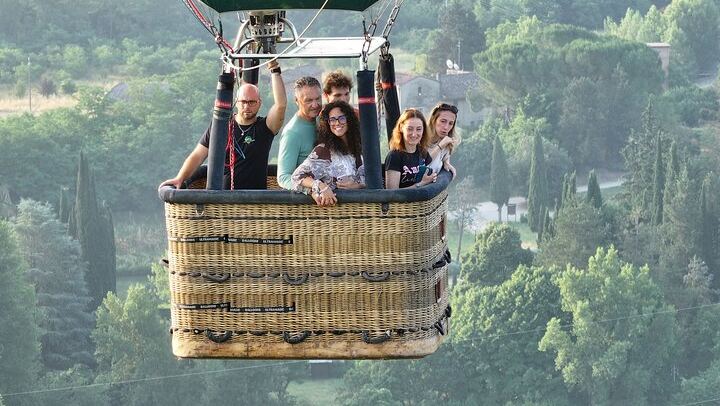 Experience the Magic of Tuscany from a Hot Air Balloon