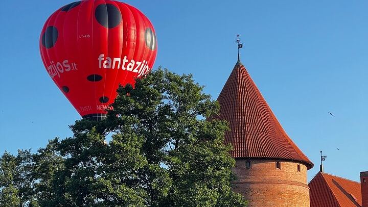 Flying in a hot air balloon together