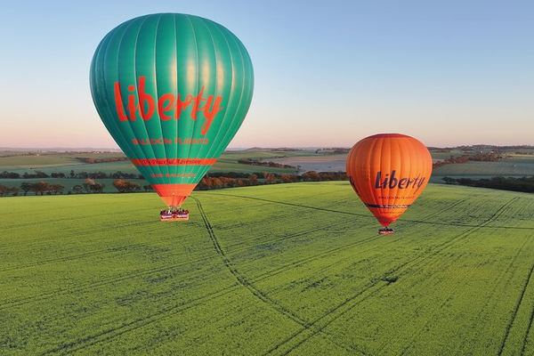 Perth Avon Valley Balloon Flight at Dawn with Breakfast